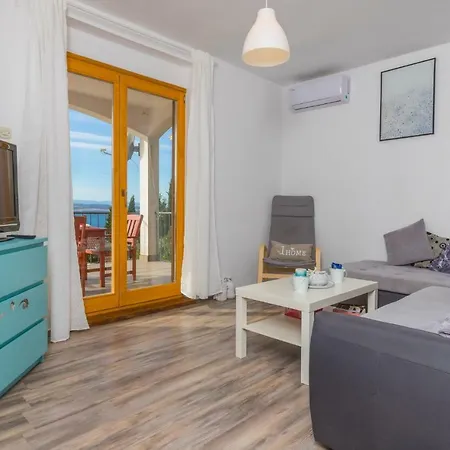 Maris Apartment